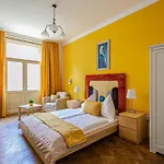 For Celebrations Spacious 3Bdr Apartment With Balcony