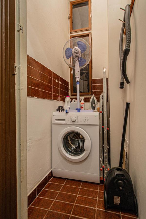 Appartamento For Celebrations Spacious 3bdr With Balcony Praga
