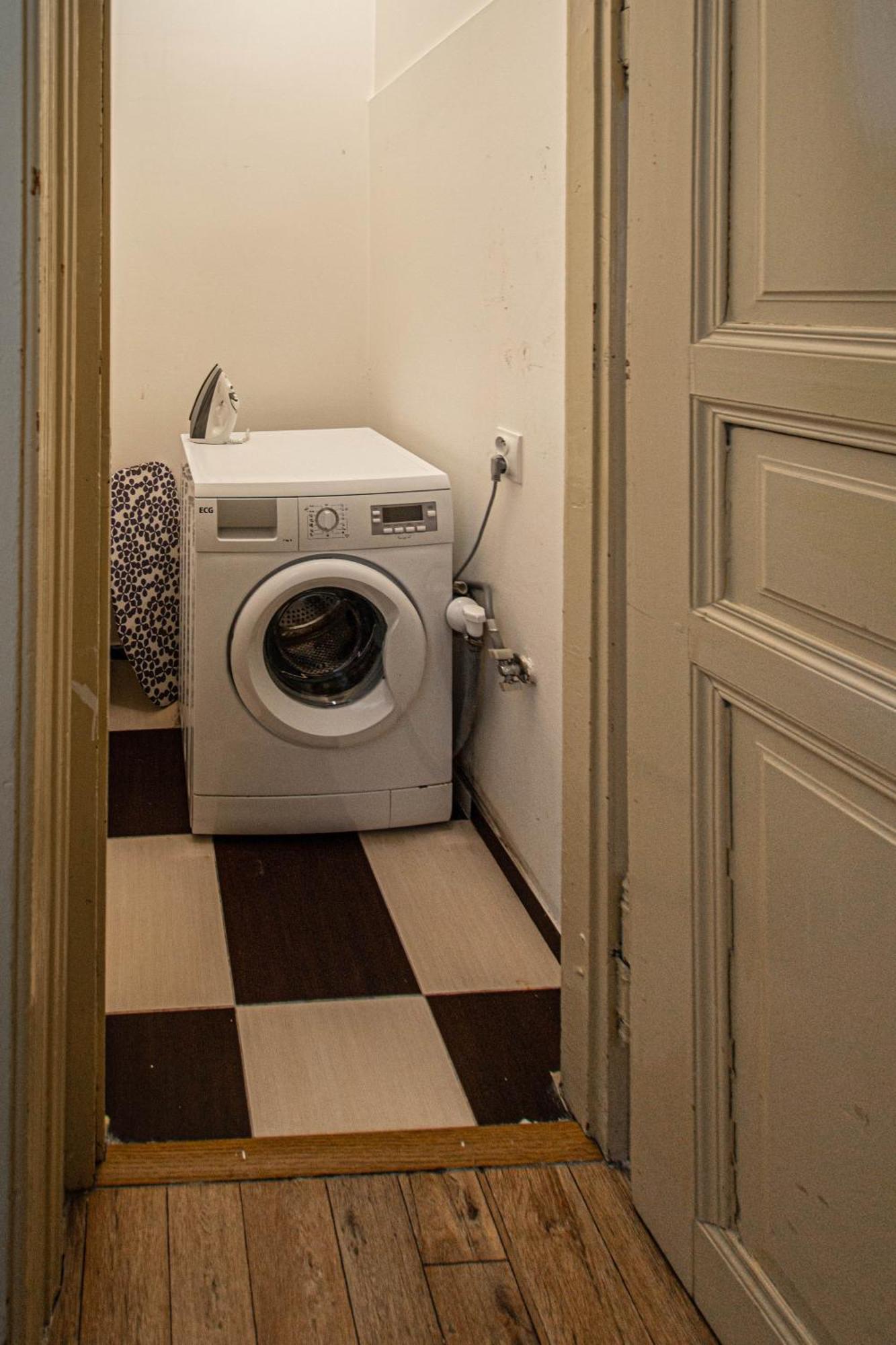 Appartamento For Celebrations Spacious 3bdr With Balcony *